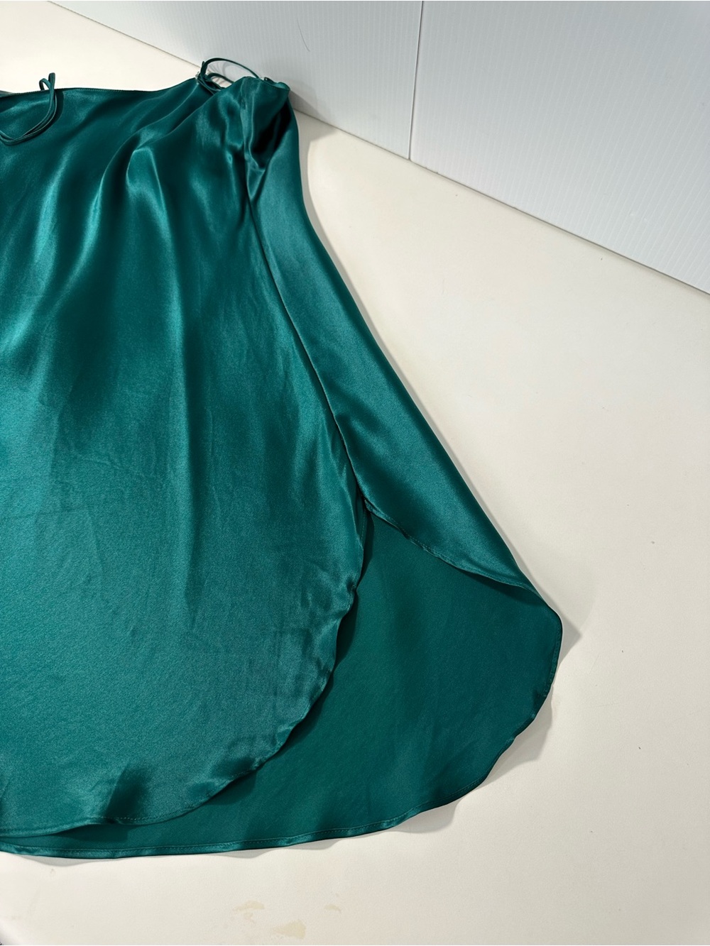 Vintage Victoria's Secret VS SILK Gold Label Emerald Green Satin Chemise Slip P - Picture 7 of 9